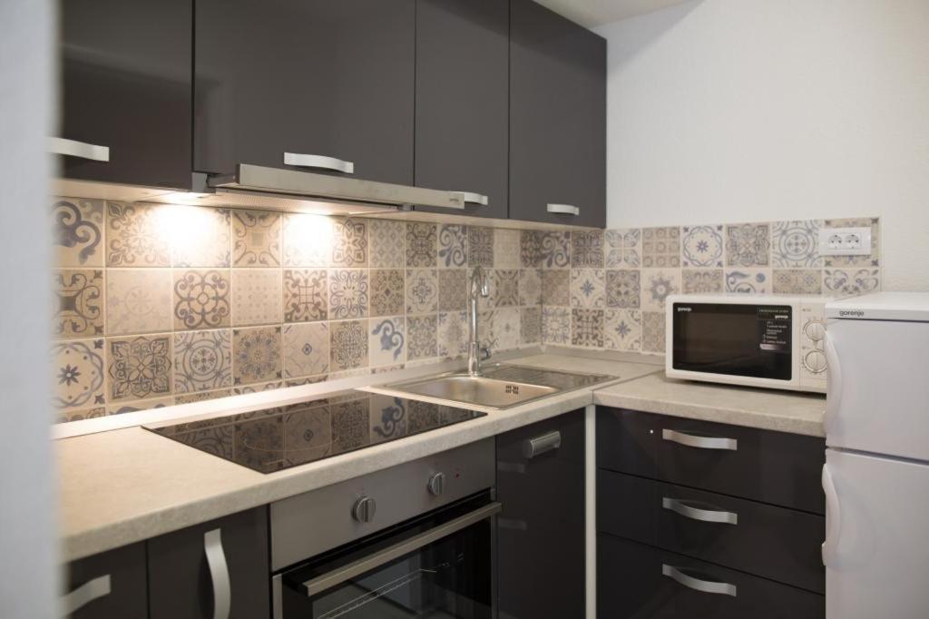 Serious Job Apartment Dubrovnik Extérieur photo