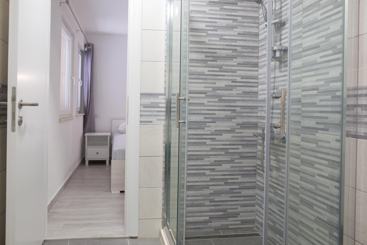 Serious Job Apartment Dubrovnik Chambre photo