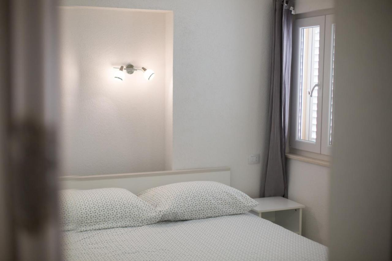 Serious Job Apartment Dubrovnik Extérieur photo