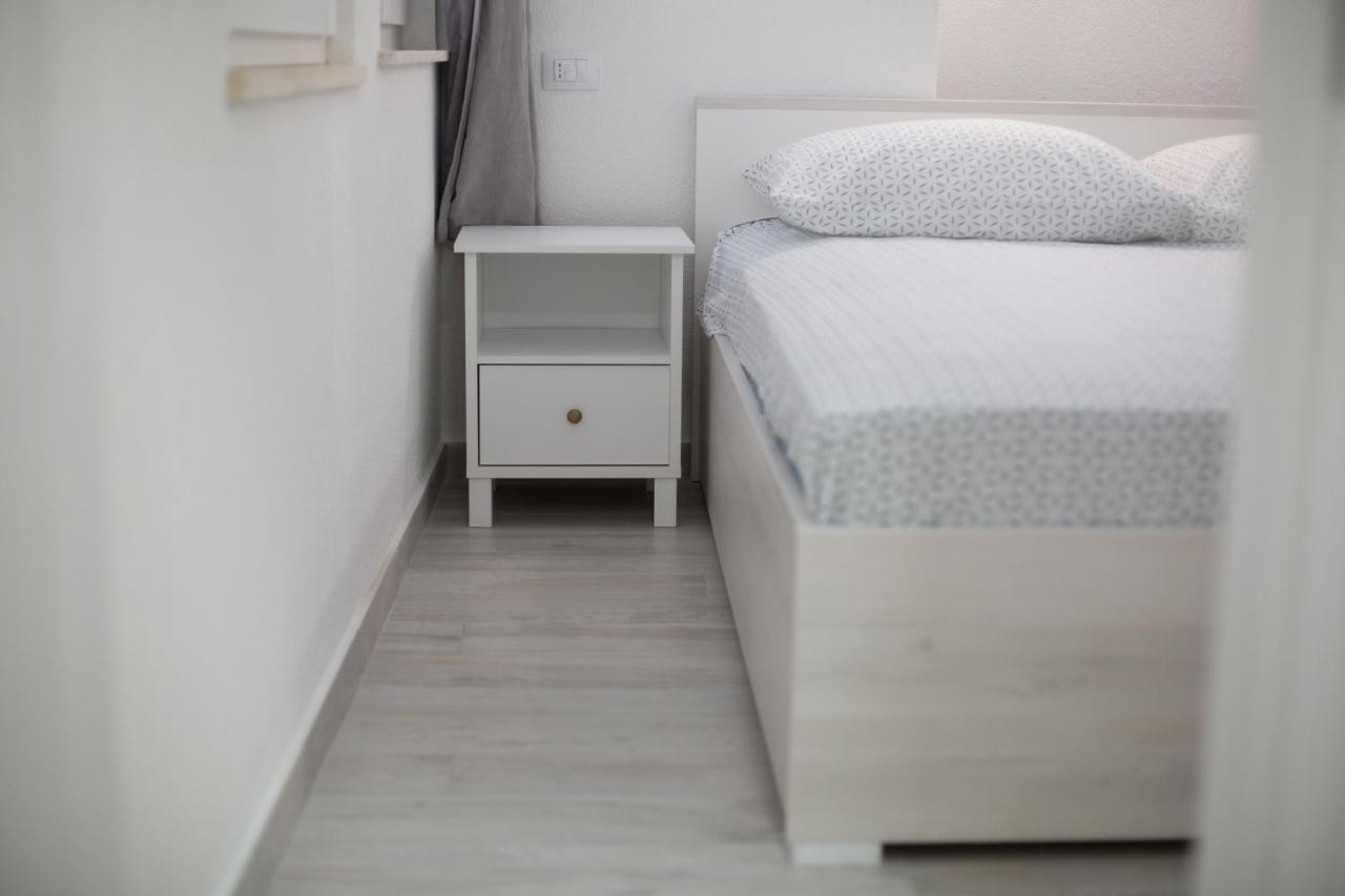Serious Job Apartment Dubrovnik Extérieur photo